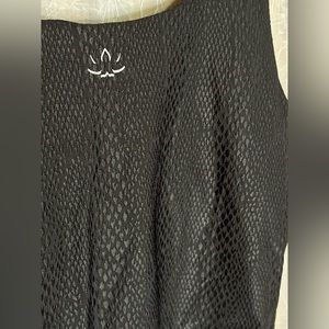 Beyond Yoga cropped tank